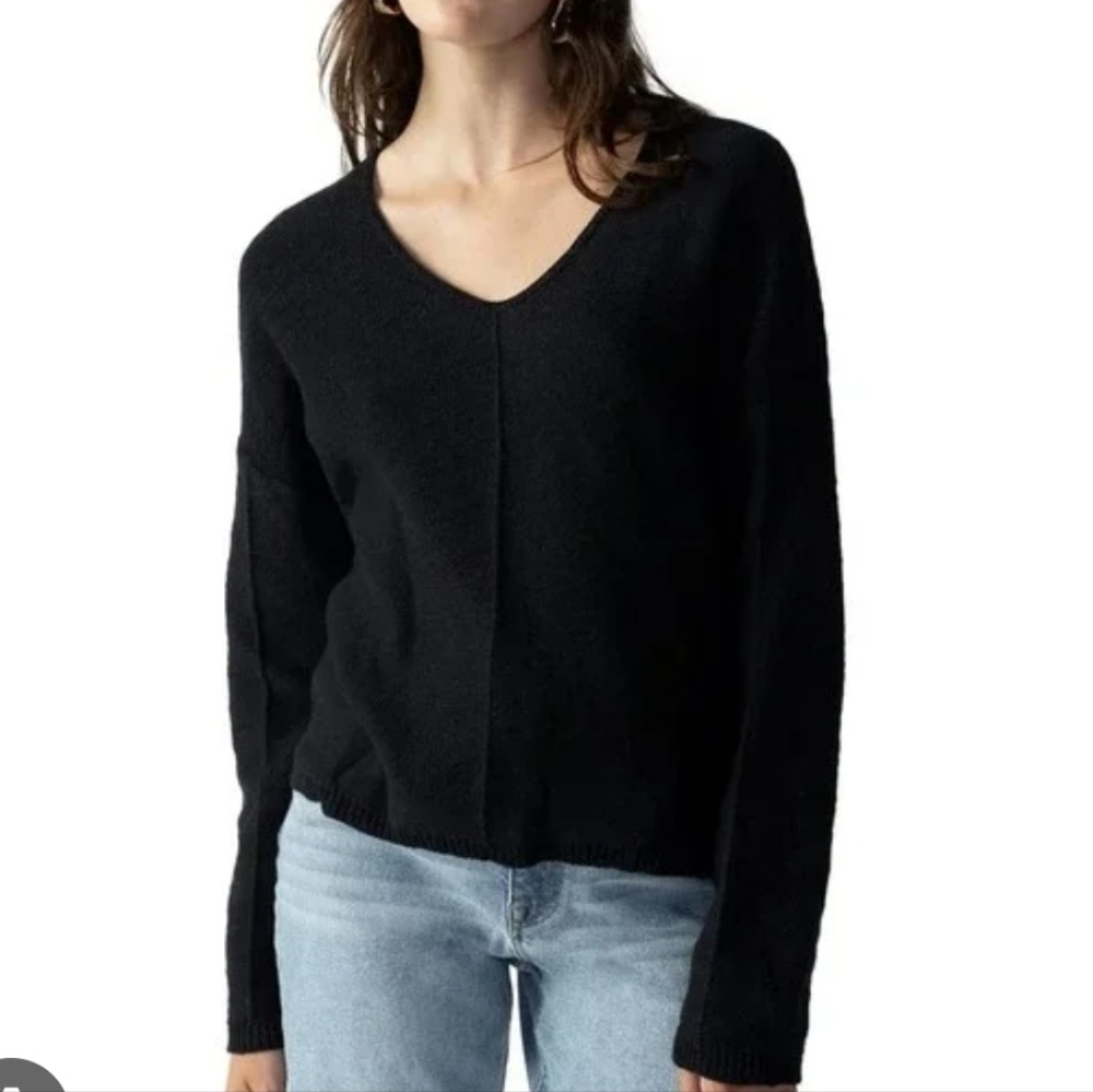 Women Black casual blouse pullover shirt with long sleeve minimalistic